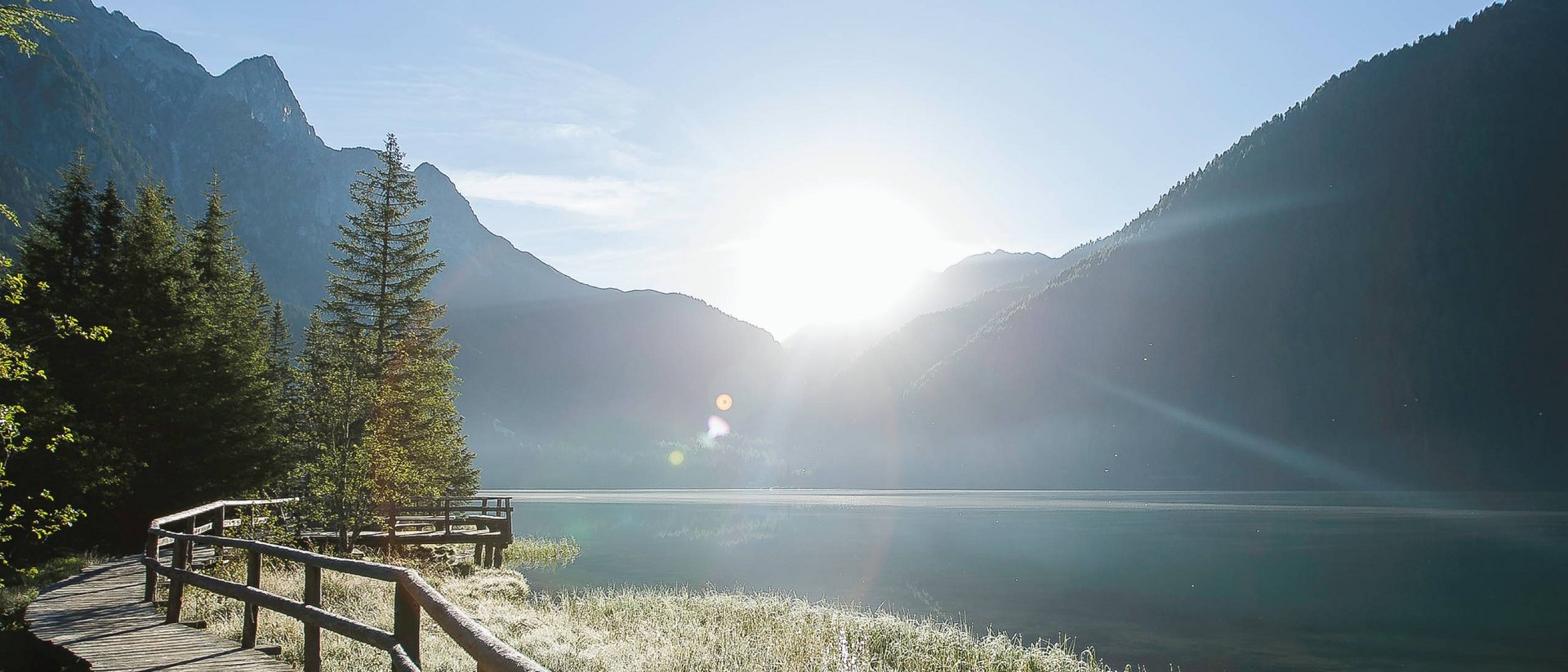 Familienwanderung: Naturlehrpfad am Antholzer See