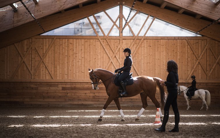DIE Adresse in Südtirol zum Reiten: Ihr Hotel im Pustertal DIE Adresse in Südtirol zum Reiten: Ihr Hotel im Pustertal