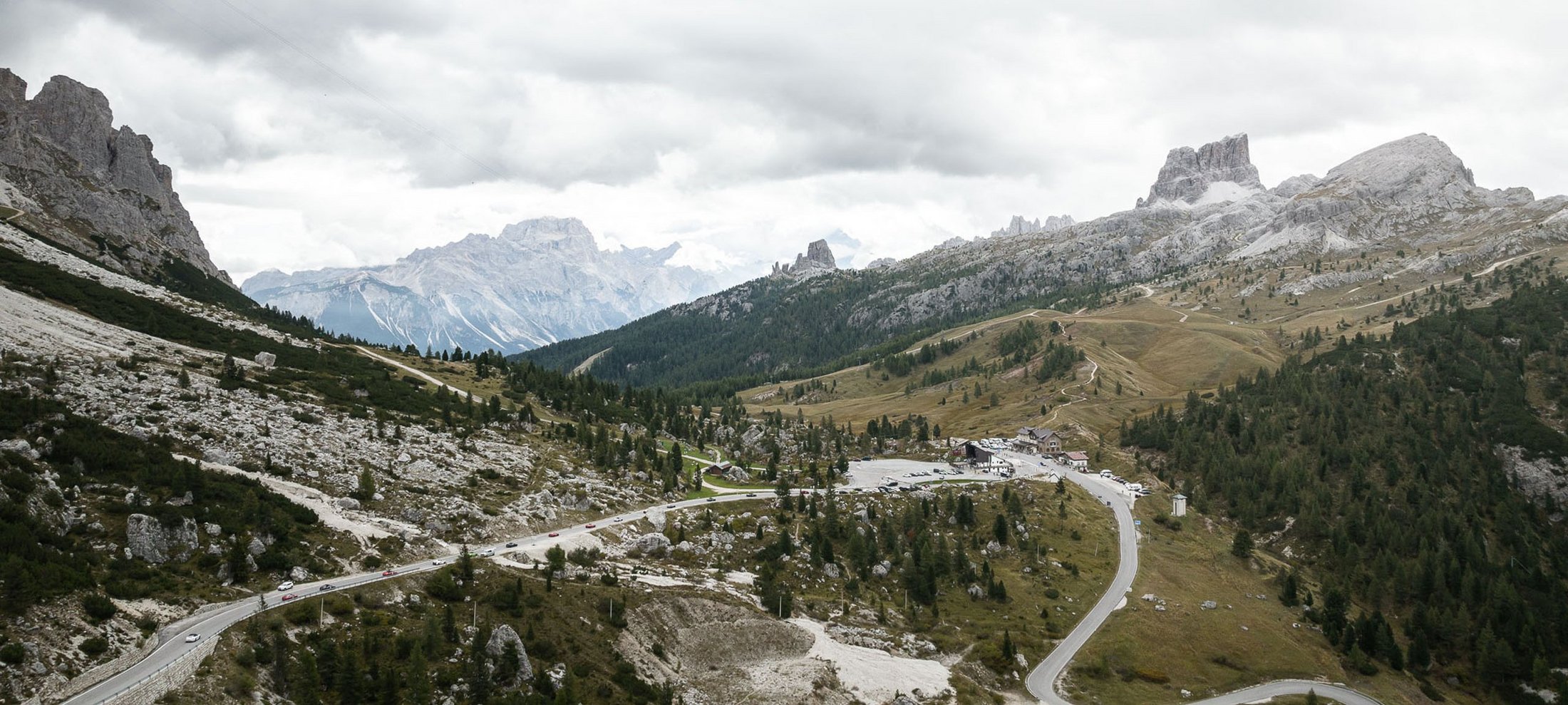 Soulful Driving: geführte Sportwagentouren in den Dolomiten